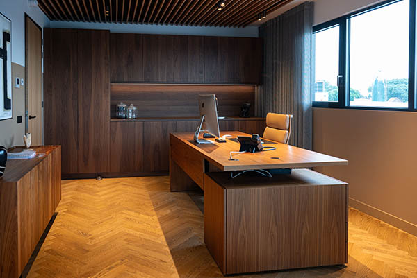Ontdek hoe we Alfasan transformeerde tot een productieve inspirerende werkomgeving.