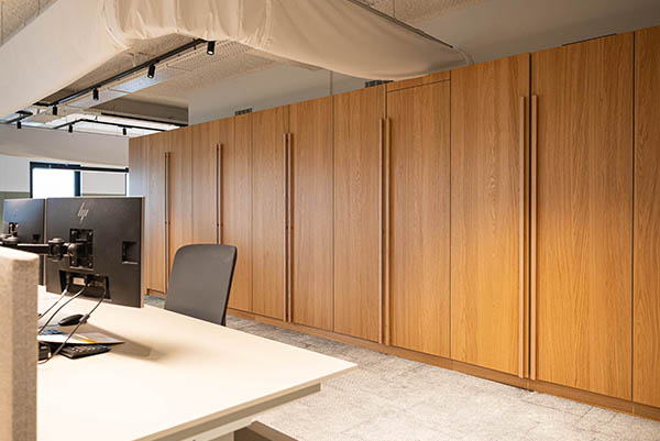 Ontdek hoe we Alfasan transformeerde tot een productieve inspirerende werkomgeving.