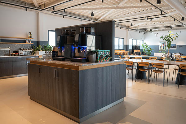 Ontdek hoe we Alfasan transformeerde tot een productieve inspirerende werkomgeving.